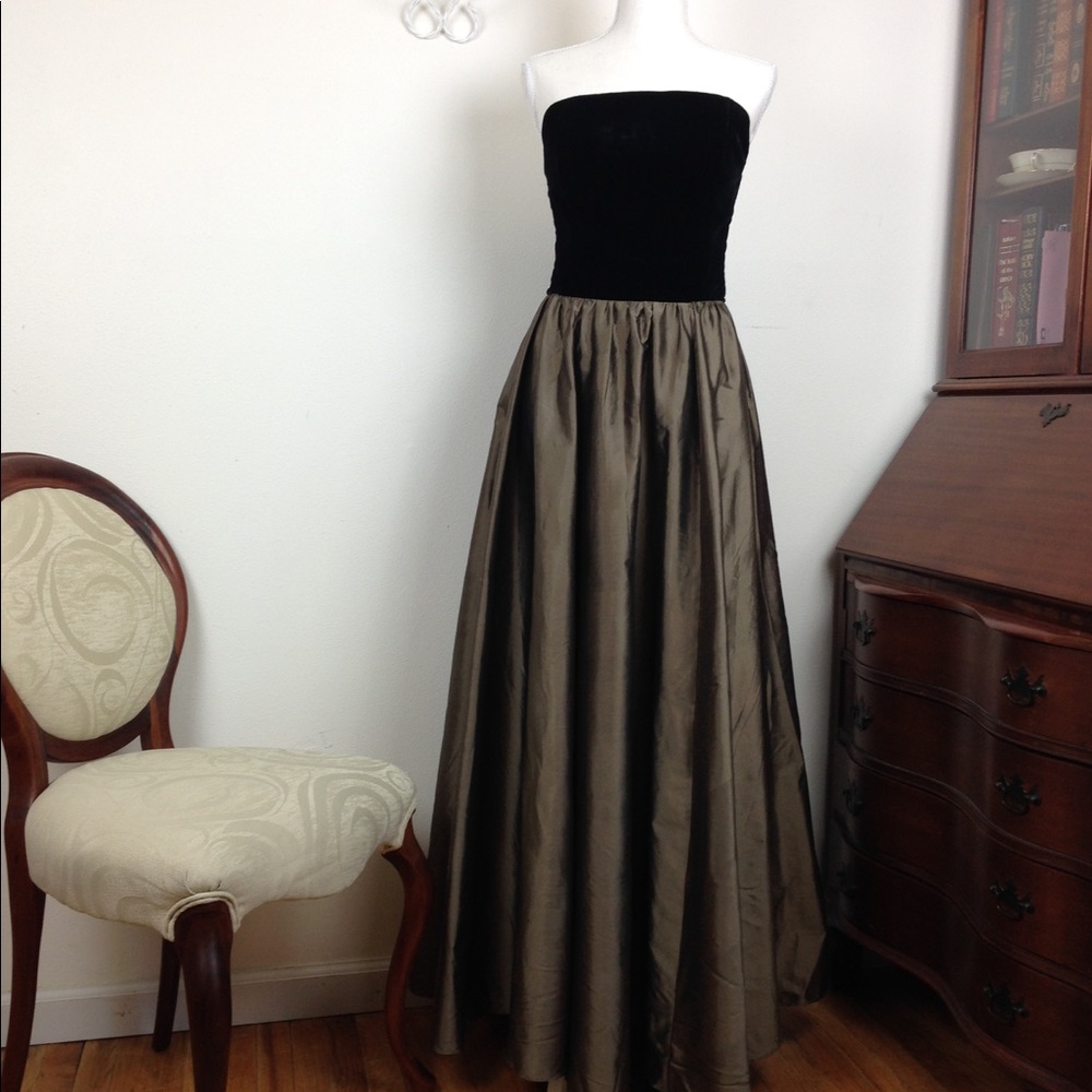 Catherine Regehr Elegant Black and Brown Maxi Dress